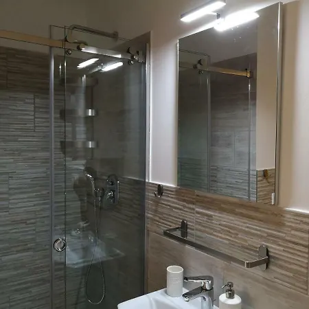 Julia بيت ضيافة ترييستي